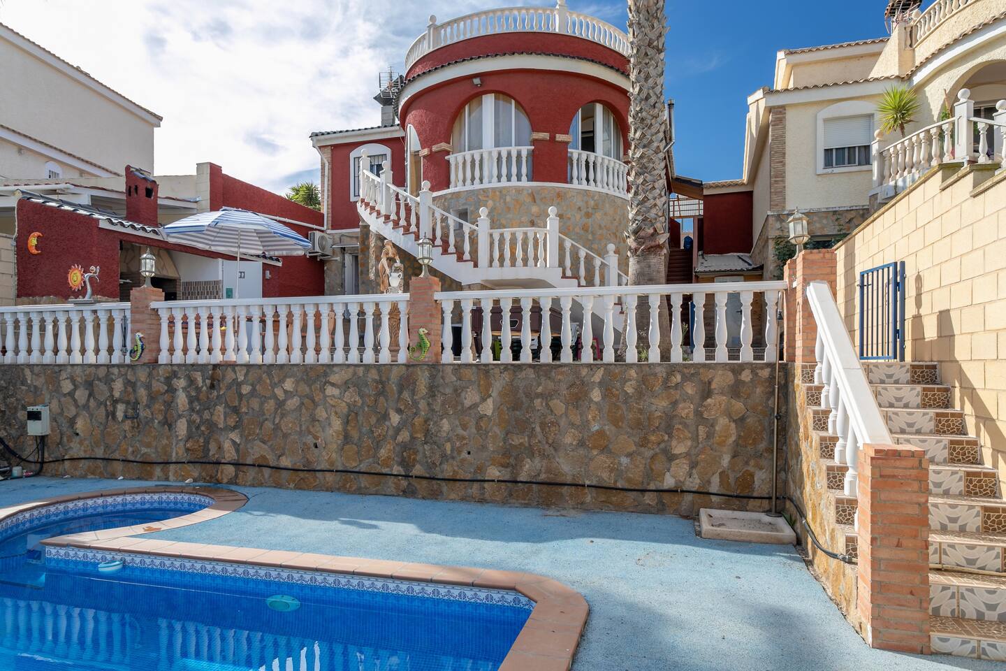 RR Villa Spain - Privacy Policy